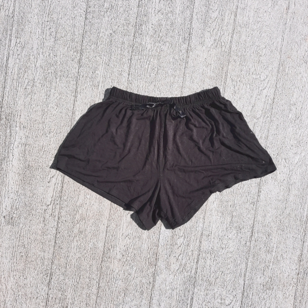 Black Garage lounging shorts XS